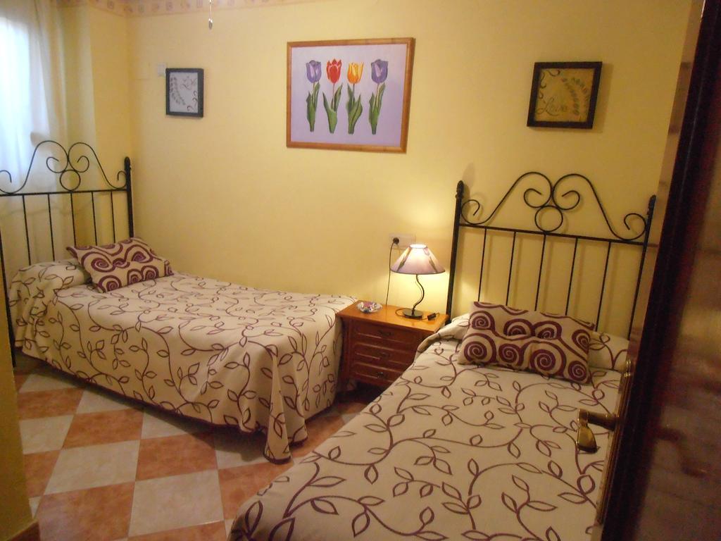 Alojamiento Rural Torre Hueca Hotel Pinos Puente Szoba fotó