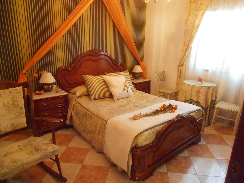 Alojamiento Rural Torre Hueca Hotel Pinos Puente Szoba fotó